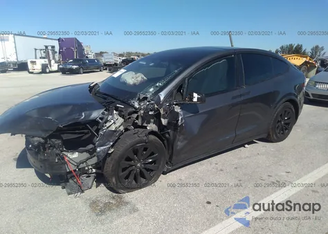 2018 Tesla Model X 75D/P100D/100D из США, поврежденный, VIN 5YJXCBE22JF103550